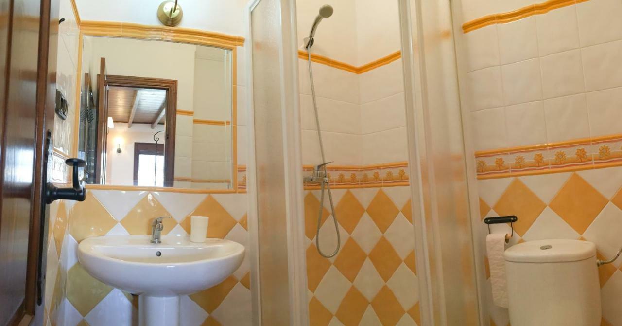 Pensjonat Casa De Teones Montecorto Zewnętrze zdjęcie
